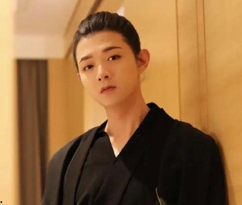 娱乐圈里的瓜越吃越大,揭秘明星背后的惊人真相